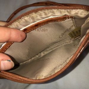 Calvin Klein Bags - Calvin Klein Wristlet Calvin Klein Bags - Calvin Klein Wristlet